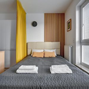 Deluxe Studio